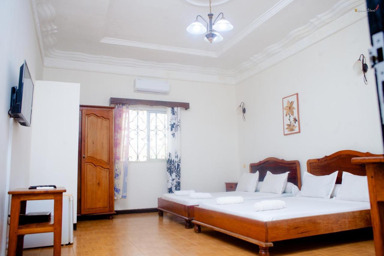 Lotus Hotel Antsiranana Екстер'єр фото