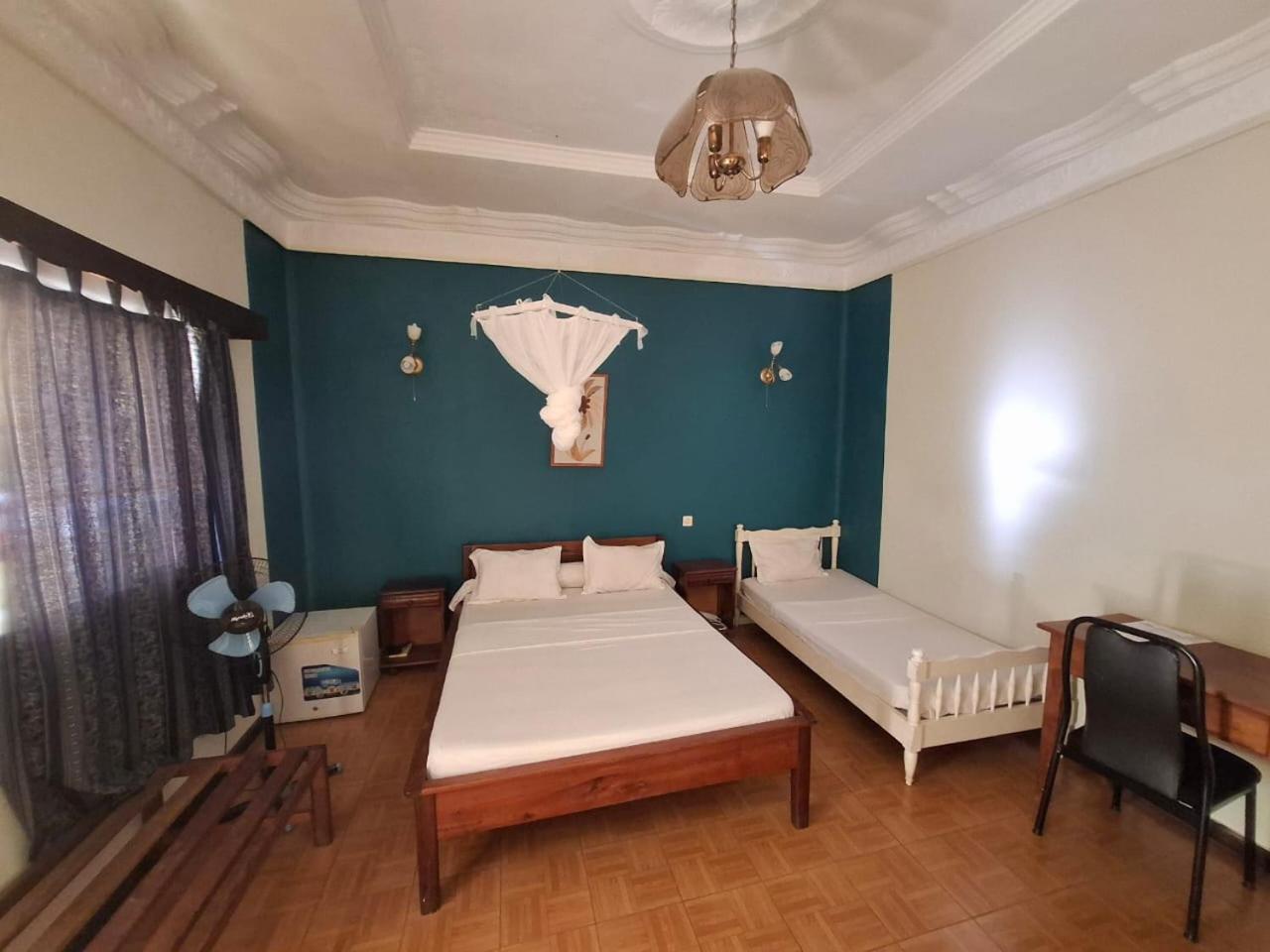 Lotus Hotel Antsiranana Екстер'єр фото